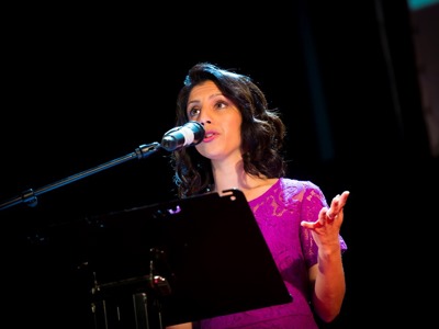 Geeta Pendse presenting ceremony